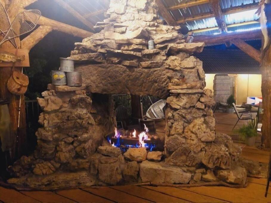 Stonegate Lodge Pool Fire Pits King Bedfast Wifi 50In Tv Room #209 尤里卡斯普林斯 外观 照片